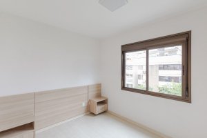 Apartamento com 73m², 2 dormitórios no bairro Higienópolis em Porto Alegre para Alugar