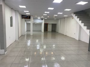 Loja com 200m² no bairro Centro Histórico em Porto Alegre para Alugar