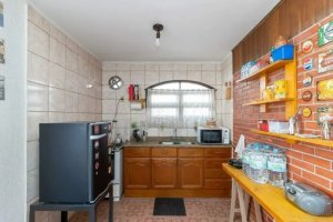 Casa com 287m², 3 dormitórios no bairro Higienópolis em Porto Alegre para Alugar