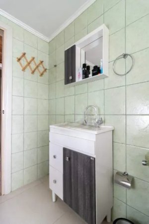 Casa com 287m², 3 dormitórios no bairro Higienópolis em Porto Alegre para Alugar