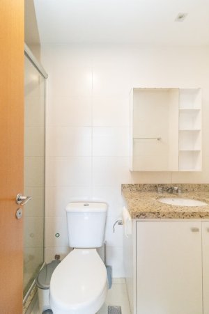 Apartamento com 65m², 1 dormitório no bairro Três Figueiras em Porto Alegre para Alugar