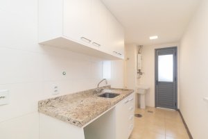 Apartamento com 65m², 1 dormitório no bairro Três Figueiras em Porto Alegre para Alugar
