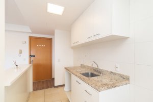 Apartamento com 65m², 1 dormitório no bairro Três Figueiras em Porto Alegre para Alugar