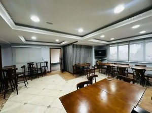 Apartamento com 67m², 2 dormitórios no bairro Menino Deus em Porto Alegre para Alugar