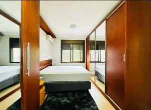 Apartamento com 67m², 2 dormitórios no bairro Menino Deus em Porto Alegre para Alugar
