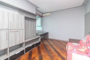 Apartamento com 50m², 2 dormitórios no bairro São Geraldo em Porto Alegre para Alugar