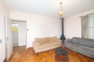 Apartamento com 80m², 2 dormitórios no bairro São Geraldo em Porto Alegre para Alugar