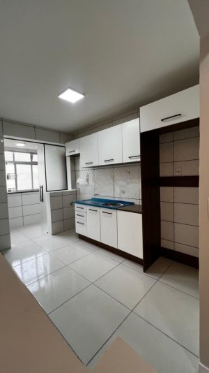 Apartamento com 80m², 3 dormitórios no bairro Tristeza em Porto Alegre para Alugar