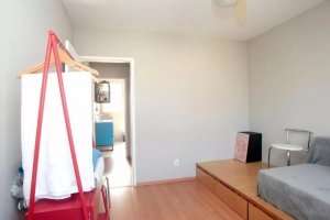 Apartamento com 90m², 2 dormitórios no bairro Azenha em Porto Alegre para Alugar