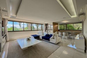 Apartamento com 150m², 3 dormitórios no bairro Jardim Lindóia em Porto Alegre para Alugar
