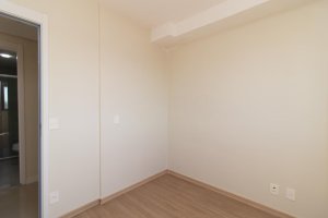Apartamento com 58m², 2 dormitórios no bairro Azenha em Porto Alegre para Alugar