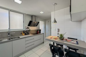 Apartamento com 128m², 3 dormitórios no bairro Jardim do Salso em Porto Alegre para Alugar