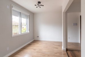 Apartamento com 52m², 2 dormitórios no bairro São Sebastião em Porto Alegre para Alugar