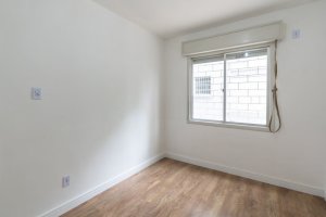 Apartamento com 52m², 2 dormitórios no bairro São Sebastião em Porto Alegre para Alugar