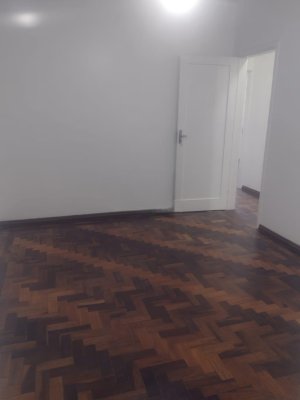 Apartamento com 51m², 2 dormitórios no bairro Rio Branco em Porto Alegre para Alugar