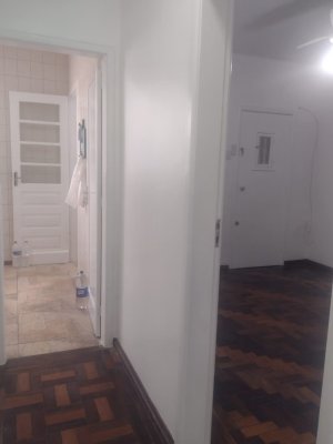 Apartamento com 51m², 2 dormitórios no bairro Rio Branco em Porto Alegre para Alugar