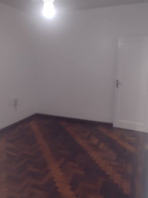 Apartamento com 51m², 2 dormitórios no bairro Rio Branco em Porto Alegre para Alugar