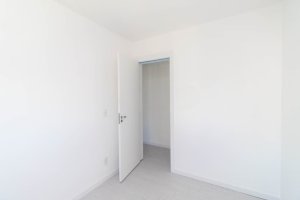 Apartamento com 36m², 1 dormitório no bairro Humaitá em Porto Alegre para Alugar