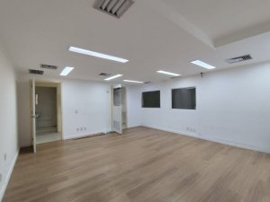 Loja com 97m² no bairro Moinhos de Vento em Porto Alegre para Alugar