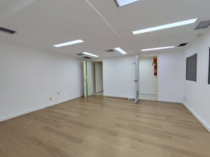 Loja com 97m² no bairro Moinhos de Vento em Porto Alegre para Alugar