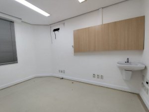 Loja com 97m² no bairro Moinhos de Vento em Porto Alegre para Alugar