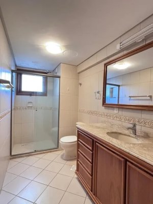 Apartamento com 192m², 3 dormitórios no bairro Bela Vista em Porto Alegre para Alugar