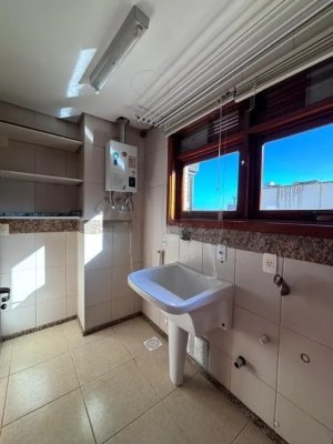 Apartamento com 192m², 3 dormitórios no bairro Bela Vista em Porto Alegre para Alugar