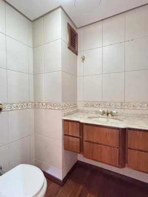 Apartamento com 192m², 3 dormitórios no bairro Bela Vista em Porto Alegre para Alugar