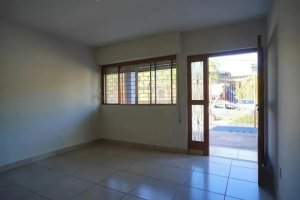 Casa com 82m², 3 dormitórios no bairro Passo das Pedras em Porto Alegre para Alugar