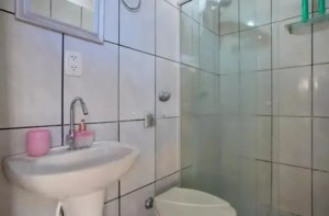 Casa com 220m², 3 dormitórios no bairro Parque Santa Fé em Porto Alegre para Alugar
