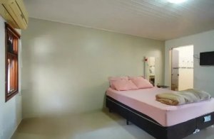 Casa com 220m², 3 dormitórios no bairro Parque Santa Fé em Porto Alegre para Alugar