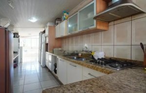 Casa com 220m², 3 dormitórios no bairro Parque Santa Fé em Porto Alegre para Alugar