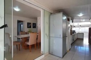 Casa com 220m², 3 dormitórios no bairro Parque Santa Fé em Porto Alegre para Alugar