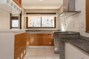 Apartamento com 178m², 2 dormitórios no bairro Moinhos de Vento em Porto Alegre para Alugar