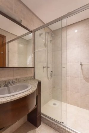 Apartamento com 178m², 2 dormitórios no bairro Moinhos de Vento em Porto Alegre para Alugar