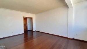 Apartamento com 123m², 3 dormitórios no bairro Moinhos de Vento em Porto Alegre para Alugar