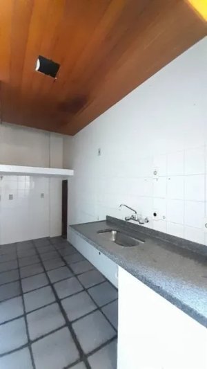 Apartamento com 123m², 3 dormitórios no bairro Moinhos de Vento em Porto Alegre para Alugar