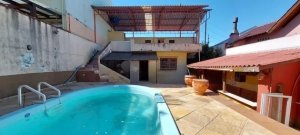 Casa com 200m², 3 dormitórios no bairro Cristo Redentor em Porto Alegre para Alugar