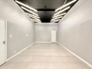 Loja com 36m² no bairro Auxiliadora em Porto Alegre para Alugar