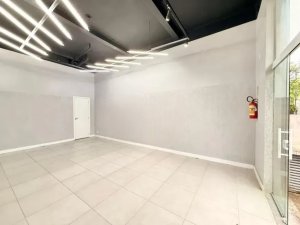 Loja com 36m² no bairro Auxiliadora em Porto Alegre para Alugar