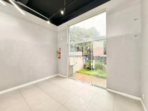 Loja com 36m² no bairro Auxiliadora em Porto Alegre para Alugar