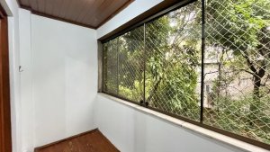 Apartamento com 110m², 3 dormitórios no bairro Passo da Areia em Porto Alegre para Alugar