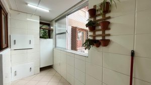 Apartamento com 110m², 3 dormitórios no bairro Passo da Areia em Porto Alegre para Alugar