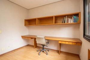 Apartamento com 154m², 3 dormitórios no bairro Petrópolis em Porto Alegre para Alugar