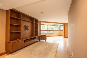Apartamento com 154m², 3 dormitórios no bairro Petrópolis em Porto Alegre para Alugar