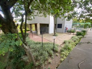 Apartamento com 209m², 3 dormitórios no bairro Chácara das Pedras em Porto Alegre para Alugar