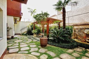 Apartamento com 90m², 2 dormitórios no bairro Petrópolis em Porto Alegre para Alugar