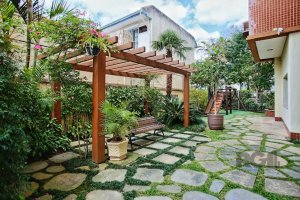 Apartamento com 90m², 2 dormitórios no bairro Petrópolis em Porto Alegre para Alugar