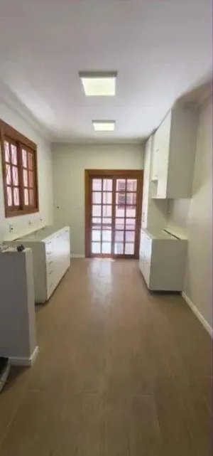 Casa com 159m², 2 dormitórios no bairro Rio Branco em Porto Alegre para Alugar
