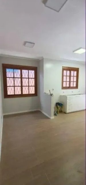 Casa com 159m², 2 dormitórios no bairro Rio Branco em Porto Alegre para Alugar